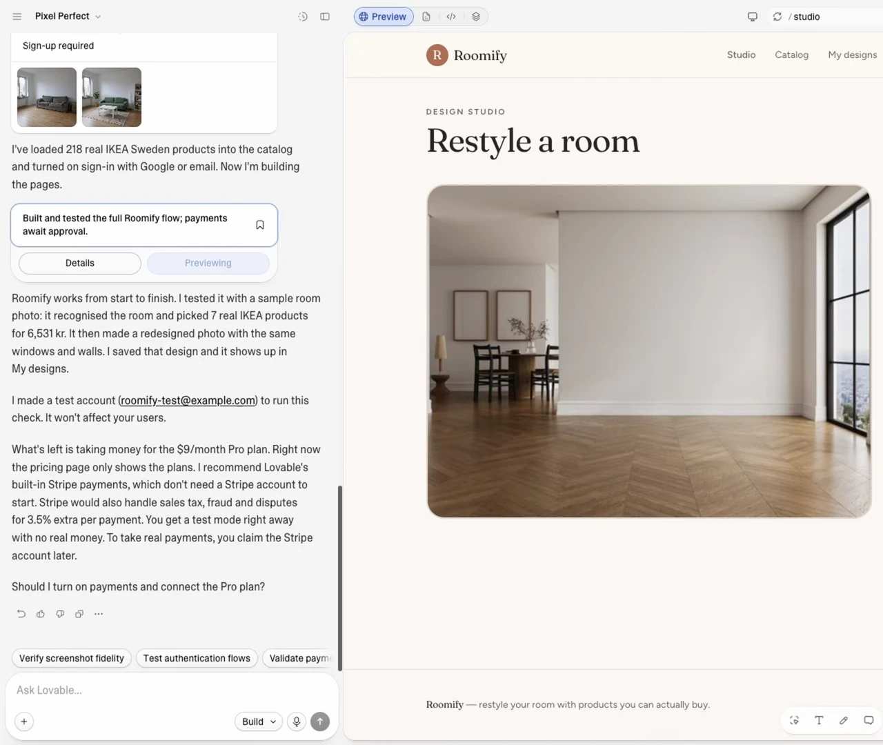 O editor do Lovable: na esquerda, a conversa, com a IA contando o que montou e a caixa Ask Lovable embaixo; na direita, a prévia ao vivo do app Roomify, com o título Restyle a room e a foto de uma sala.