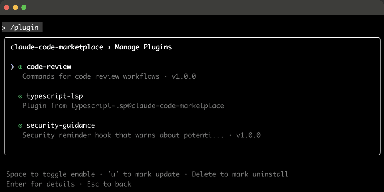 Claude Code no terminal com o comando /plugin aberto na tela Manage Plugins, com três plugins instalados, code-review, typescript-lsp e security-guidance, e embaixo os atalhos pra ligar, atualizar e desinstalar