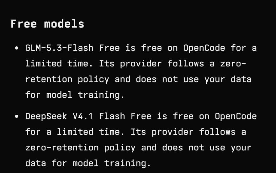 O começo da lista Free models da documentação do OpenCode, em inglês: o GLM-5.3-Flash Free e o DeepSeek V4.1 Flash Free, grátis no OpenCode por tempo limitado, com provedores que não guardam os seus dados nem usam pra treinar modelo